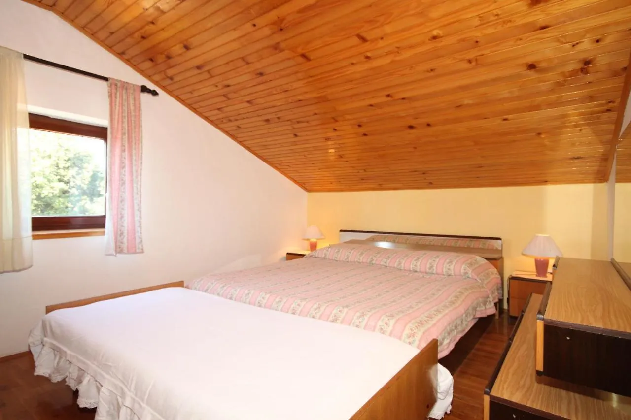 Apartments With A Parking Space Basanija, Umag - 7149 Savudrija