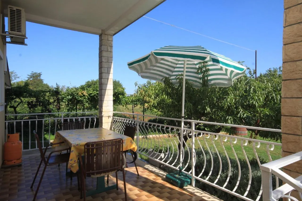 Apartments With A Parking Space Basanija, Umag - 7149 Savudrija