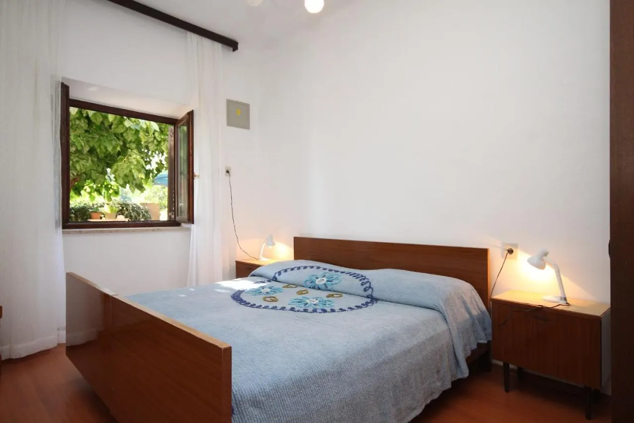 Apartments With A Parking Space Basanija, Umag - 7149 Savudrija
