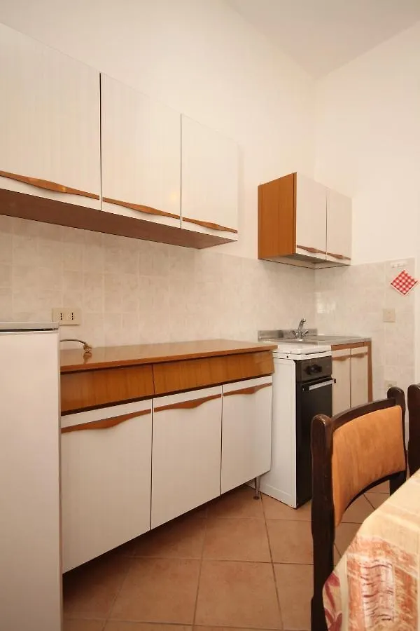 Apartments With A Parking Space Basanija, Umag - 7149 Savudrija